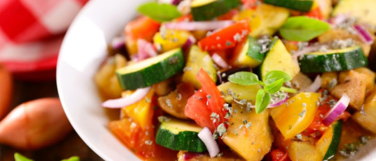Ratatouille: Un Clásico de la Gastronomía Francesa para Descubrir en Francia