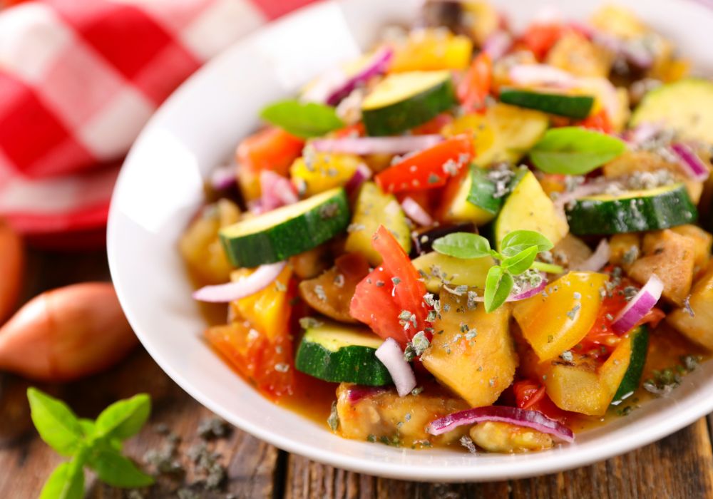 Ratatouille: Un Clásico de la Gastronomía Francesa para Descubrir en Francia